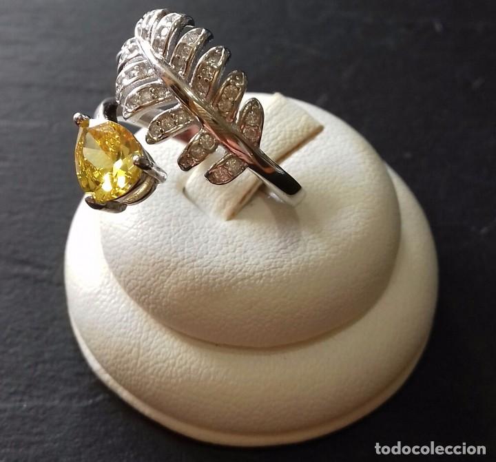 Joyeria: Anillo en Plata de Ley con Circonitas - Foto 2