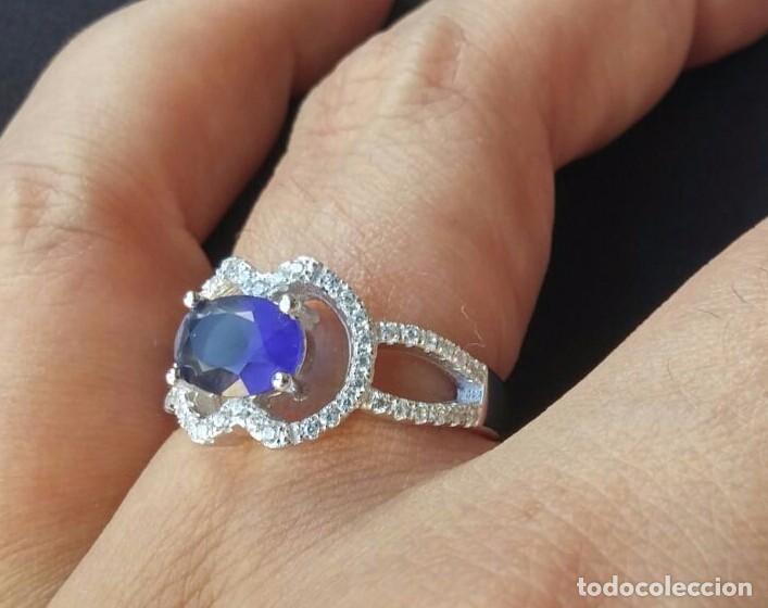 Joyeria: Anillo en Plata de Ley, Zafiro y Topacios blancos - Foto 3
