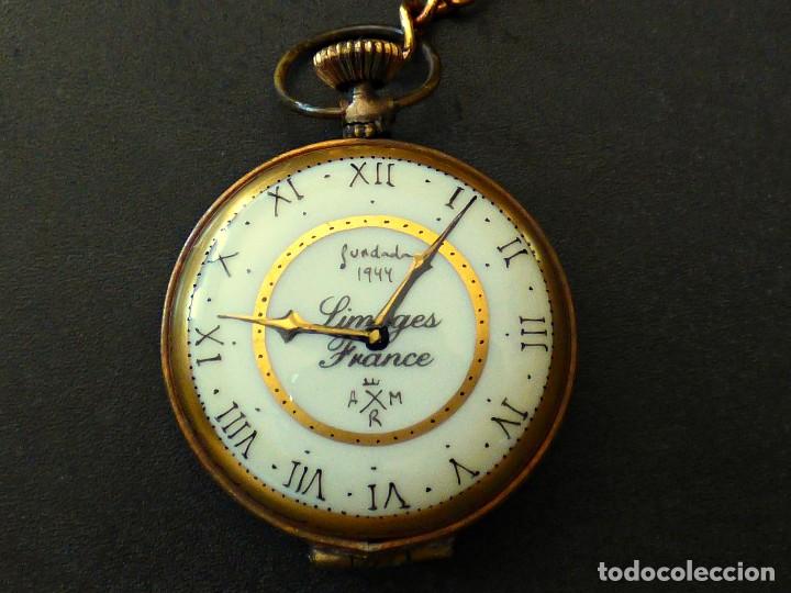 Joalharia: GUARDAPELO LIMOGES.  EN FORMA DE RELOJ. FECHADO EN 1944