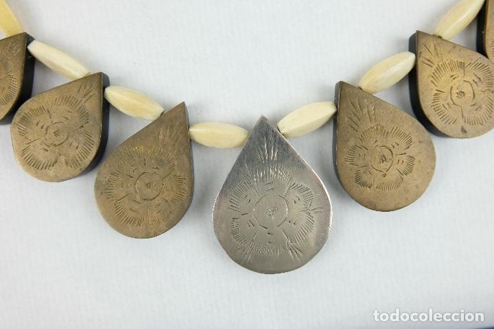 Joyeria: Collar en metal y madera a&ntilde;os 70-80 - Foto 4