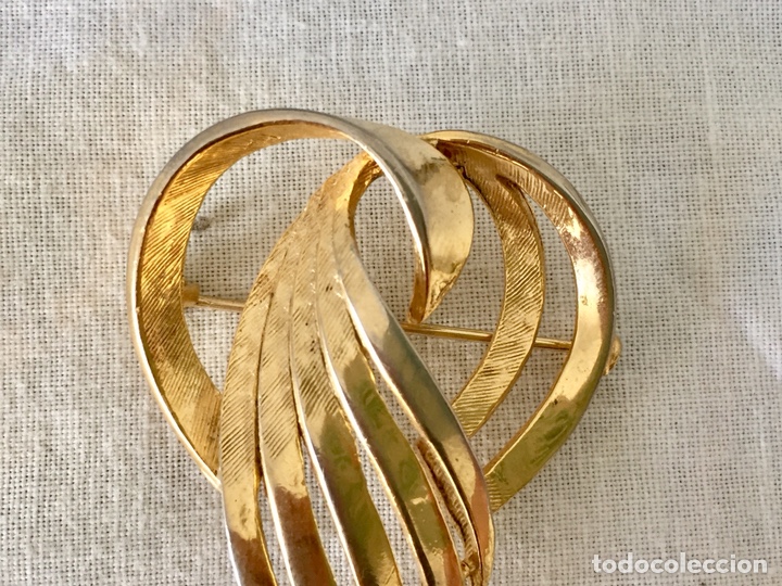 Joyeria: Broche dorado a&ntilde;os 50 - Foto 3