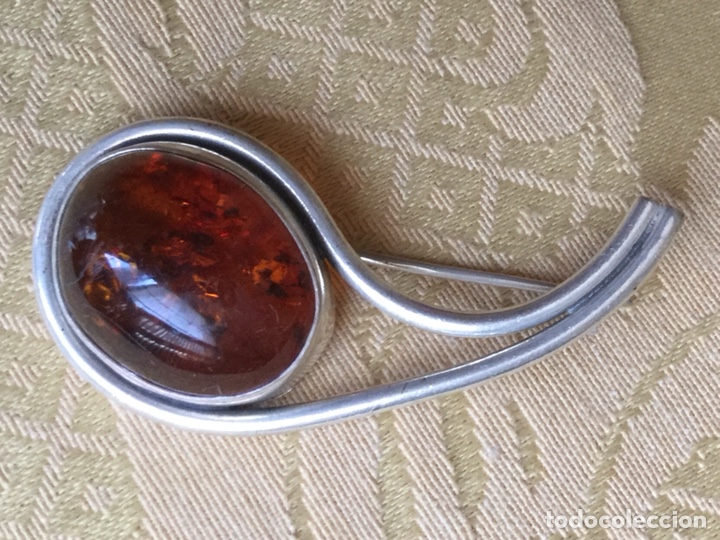 Joyeria: ANTIGUO BROCHE DE &Aacute;MBAR DEL B&Aacute;LTICO CON PLATA DE LEY - Foto 9