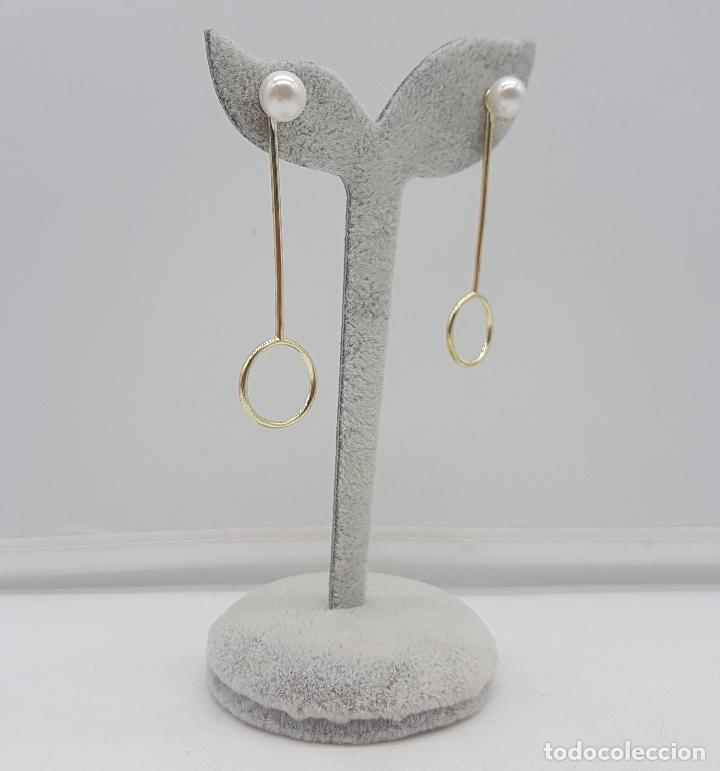 Joyeria: Pendientes de dise&ntilde;o sofisticado en plata de ley sobredorada en oro de 18k y perlas . - Foto 2