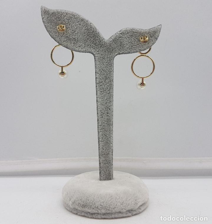 Joyeria: Pendientes de dise&ntilde;o sofisticado en plata de ley chapada en oro de 18k y perlas . - Foto 3