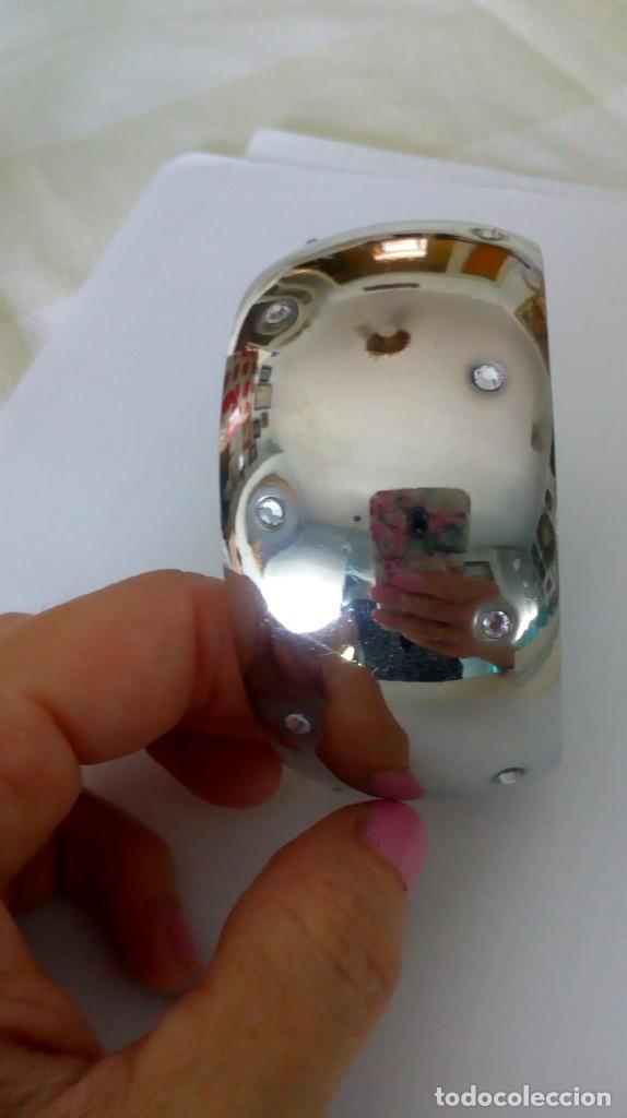 Joyeria: Brazalete plateado con pedrer&iacute;a - Foto 1