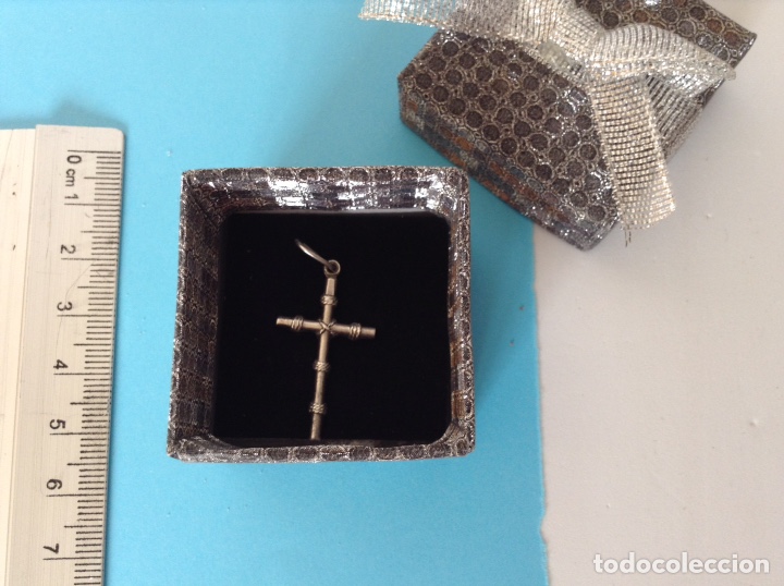 Joyeria: Cruz de plata a&ntilde;os 70 - Foto 3