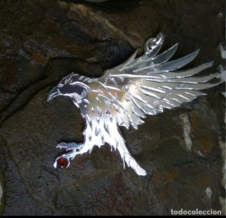 Joyeria: extraordinario cuervo colgante de plata hecho a mano a buril