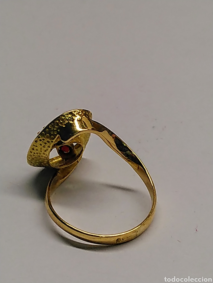 Joyeria: Anillo oro 18 kts. y granates. - Foto 2