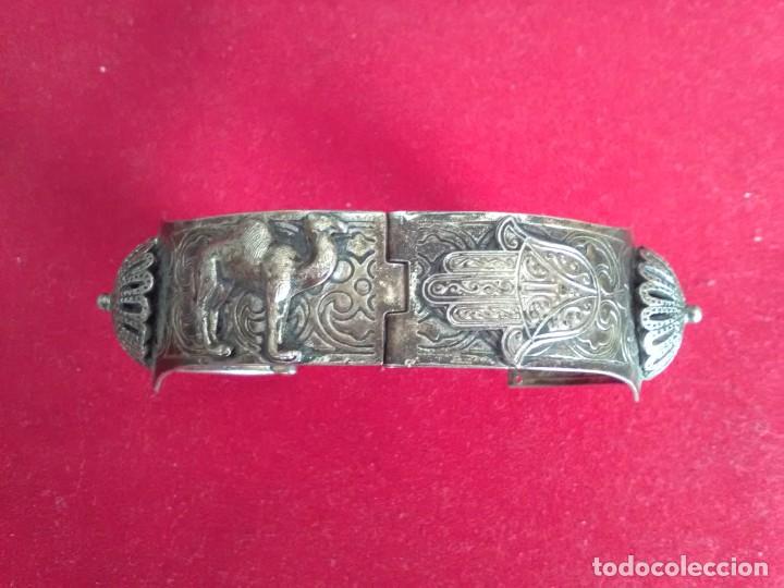 Joyeria: Bonito brazalete plateado de estilo &aacute;rabe - Foto 1