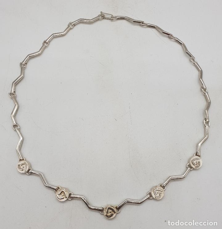 Joyeria: Sofisticada gargantilla en eslabones de plata de ley redondos y en forma de rayo con contraste . - Foto 6