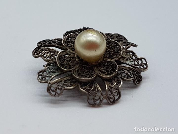 47mm redonda filigrana de Perlas de Imitación Broche en tono oro Cristal de inspiración vintage