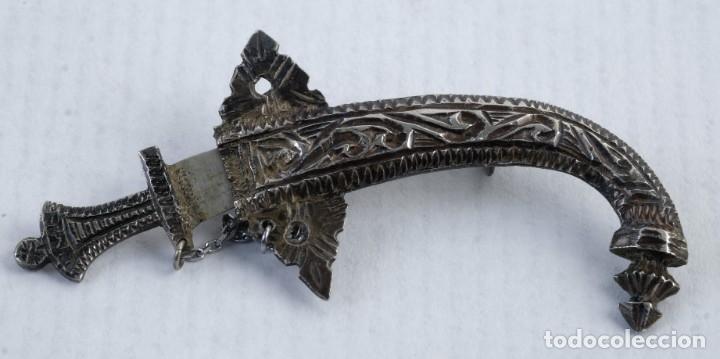 Joyeria: Broche de plata con forma de daga - Foto 1