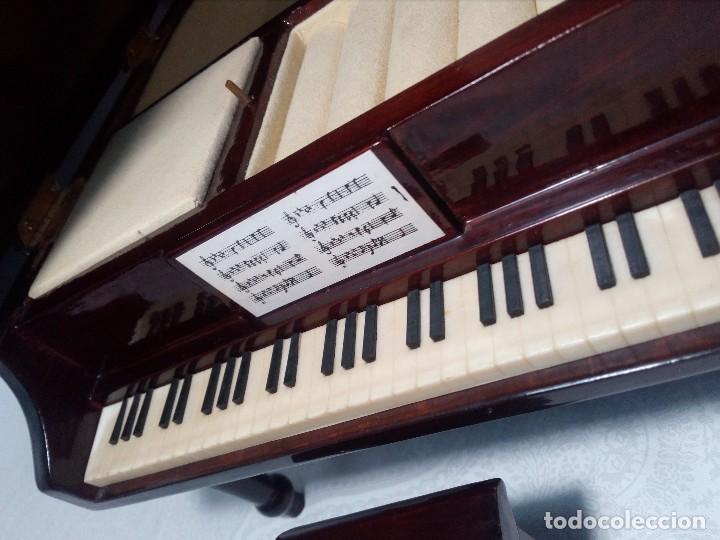 Joyeria: ANTIGUO JOYERO MUSICAL CON FORMA DE PIANO DE COLA (MARCA ASAHI) CAJA MÚSICA VINTAGE PIANISTA - Foto 2 - 149004702