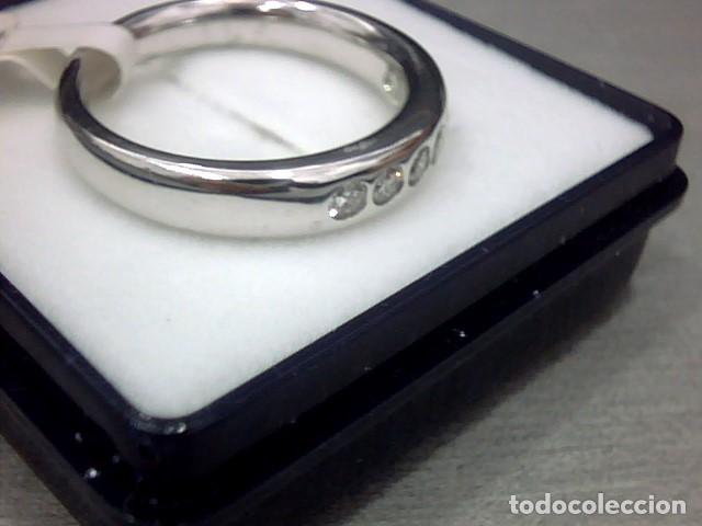 Joyeria: anillo oro blanco 18kl y diamantes - Foto 8