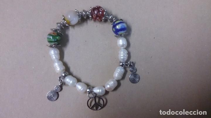 Joyeria: Pulsera perlas de R&iacute;o, cristal y diges - Foto 1