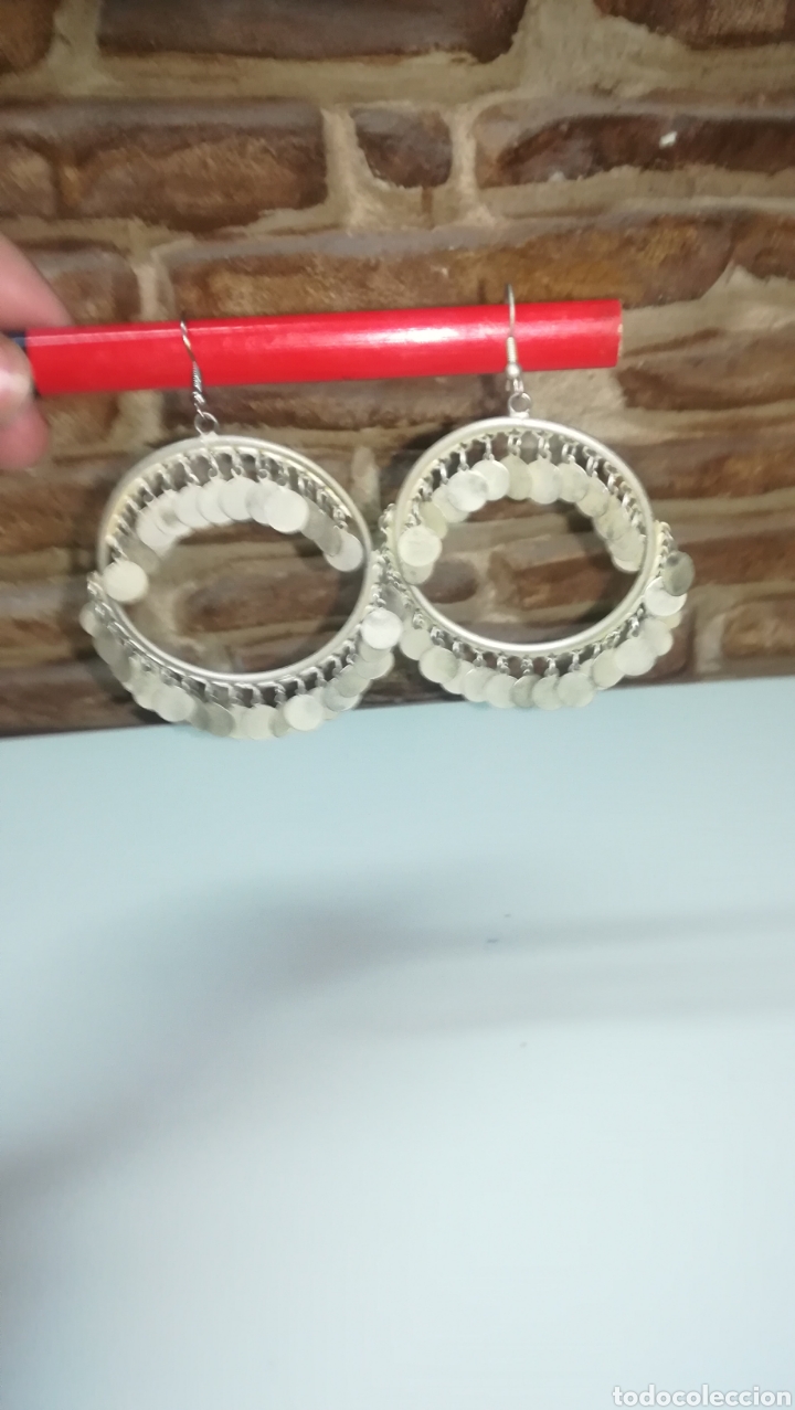 Joyeria: Antiguos pendientes met&aacute;licos - Foto 1