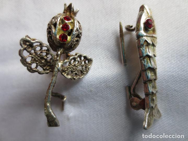 Joyeria: BROCHES - GRANADA EN FILIGRANA DE PLATA Y PEZ DE PLATA - Foto 2