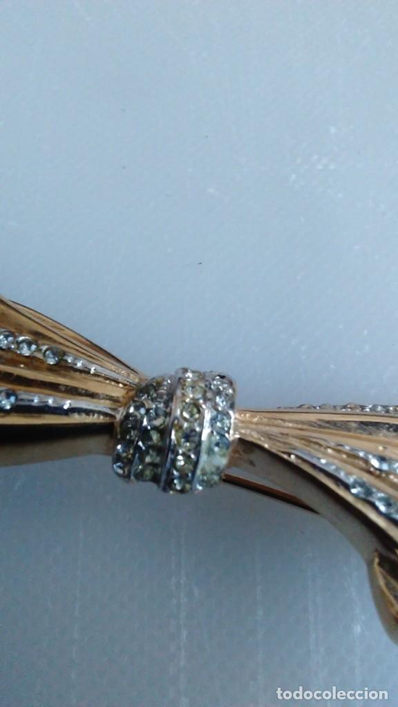 Joyeria: Broche de metal y circonitas en forma de lazo - Foto 9