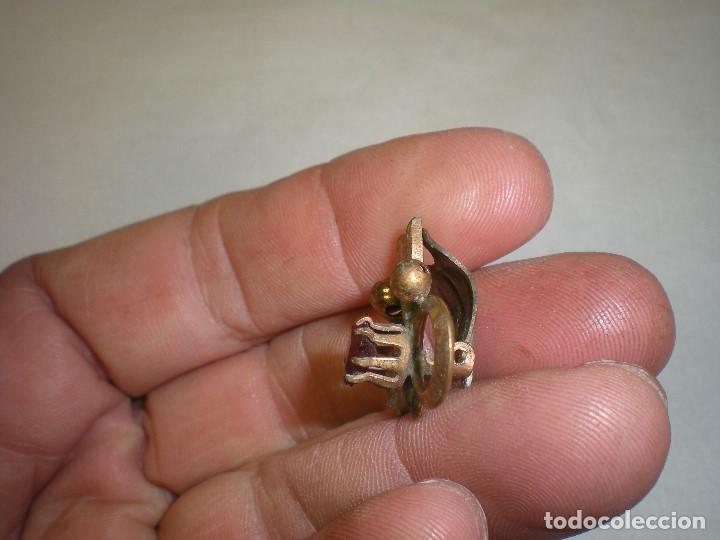 Joyeria: 1 PENDIENTE DORADO CON PIEDRA 2X2CM - Foto 3