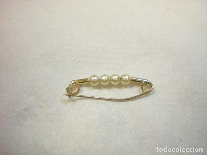 Joyeria: BROCHE CON CUATRO PERLAS L3CM - Foto 3