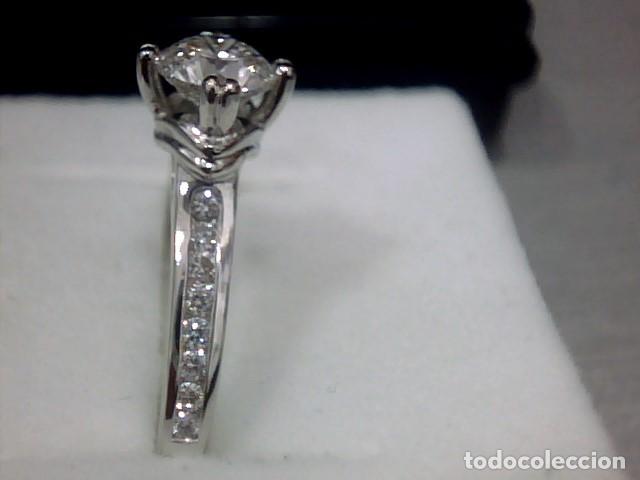 Joyeria: anillo oro blanco 18 kl y diamantes - Foto 4