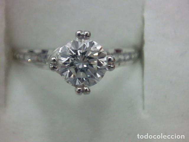 Joyeria: anillo oro blanco 18 kl y diamantes - Foto 7