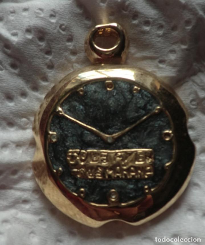 Joyeria: Broche en forma de reloj chapado oro, nuevo - Foto 1