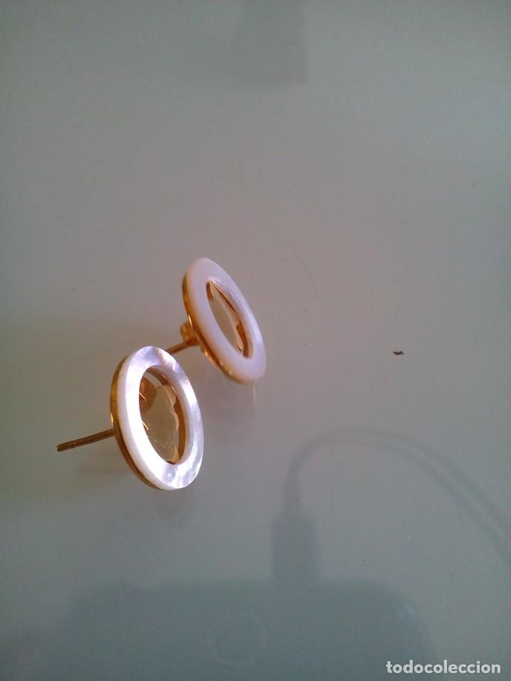 Joyeria: Par de pendientes en acero y n&aacute;car - Foto 2