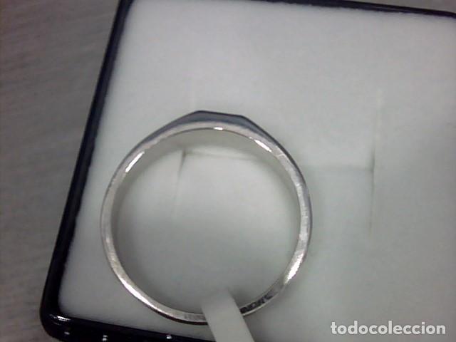 Joyeria: anillo oro blanco 18 kl y diamantes - Foto 2