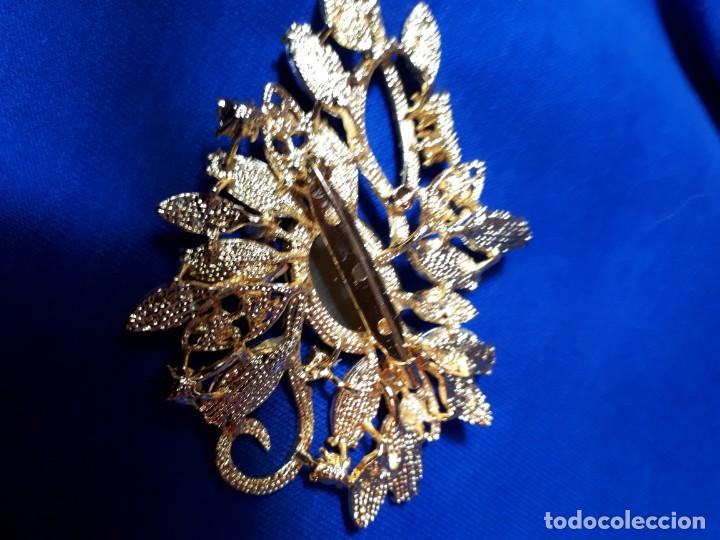 Joyeria: Gran broche con pedreria - Foto 2