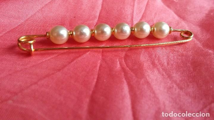 Joyeria: Broche dorado con perlas - Foto 2