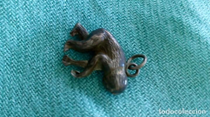 Joyeria: Peque&ntilde;o dije de plata en forma de chimpac&eacute; - Foto 2