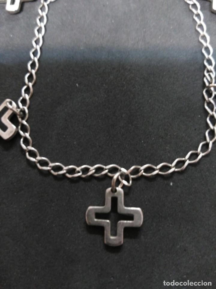 Joyeria: PULSERA DE PLATA CON DIJES EN FORMA DE CRUCES - Foto 4