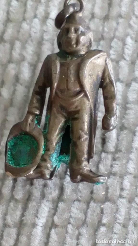 Joyeria: Dije de plata de curioso personaje - Foto 1
