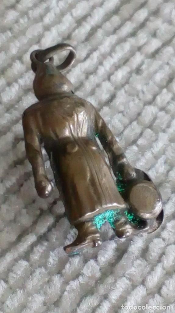 Joyeria: Dije de plata de curioso personaje - Foto 4