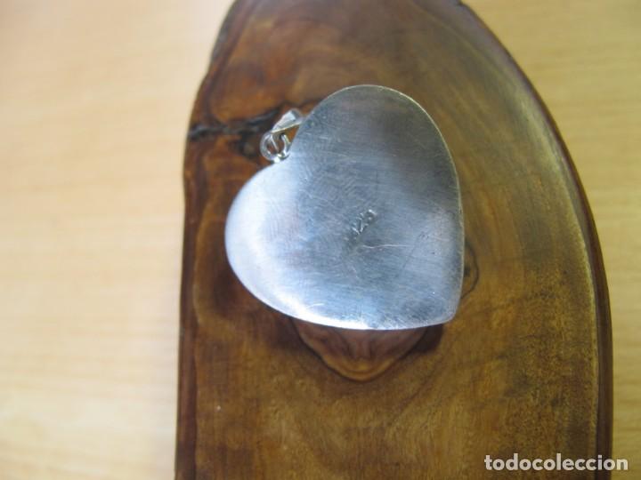 Joyeria: Colgante en plata de ley con forma de coraz&oacute;n y cristal. - Foto 3