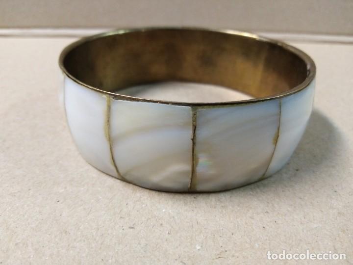 Joyeria: Pulsera de nacar y metal - Foto 1