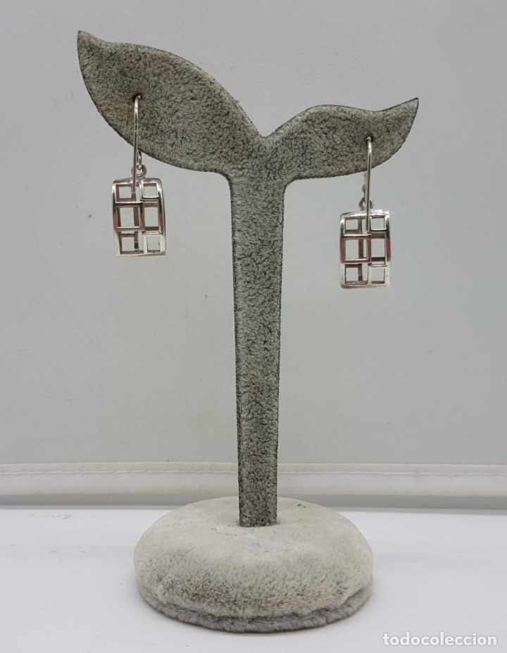 Joyeria: Pendientes de dise&ntilde;o sofisticado en plata de ley troquelada y contrastada con forma de ventanal . - Foto 3
