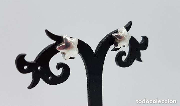 Joyeria: Antiguos pendientes en plata de ley contrastada de bot&oacute;n con forma de estrella. - Foto 3