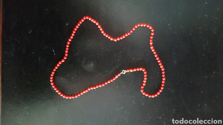 Joaillerie: Collar de coral del mediterr&aacute;neo y oro amarillo 18K 750