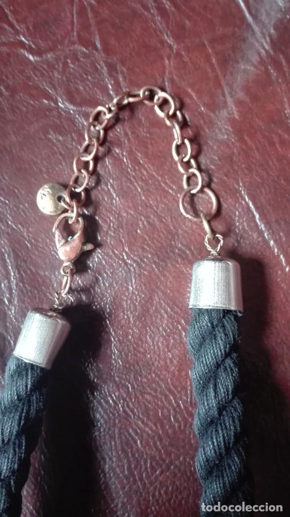Joyeria: Collar de lat&oacute;n e hilo grueso marca Sfera - Foto 3