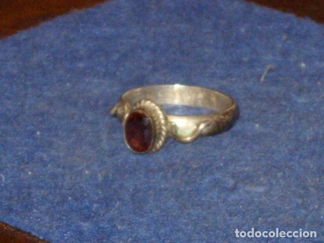 Joyeria: ANILLO DE PLATA CON PIEDRA GRANATE. - Foto 3