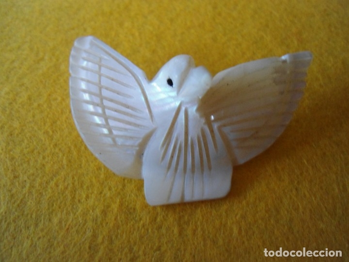 Joyeria: ANTIGUO BROCHE CON PALOMA DE NACAR - Foto 1