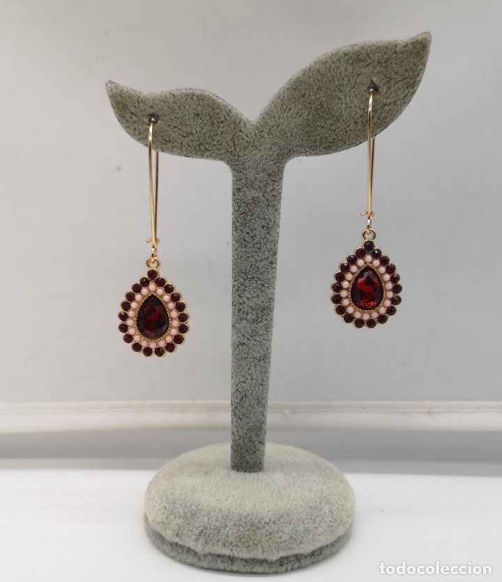 Joyeria: Pendientes de estilo imperial con ba&ntilde;o de oro, simil de rubis y perlas . - Foto 1