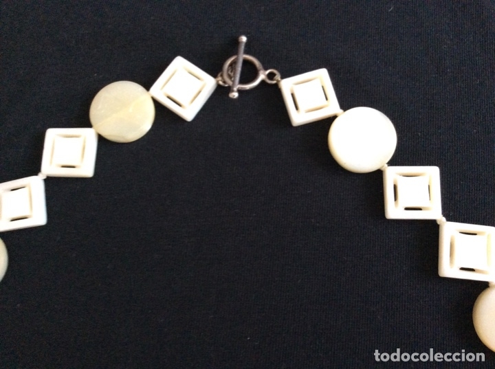 Joyeria: Collar de n&aacute;car con cierre de plata siglo XX - Foto 2