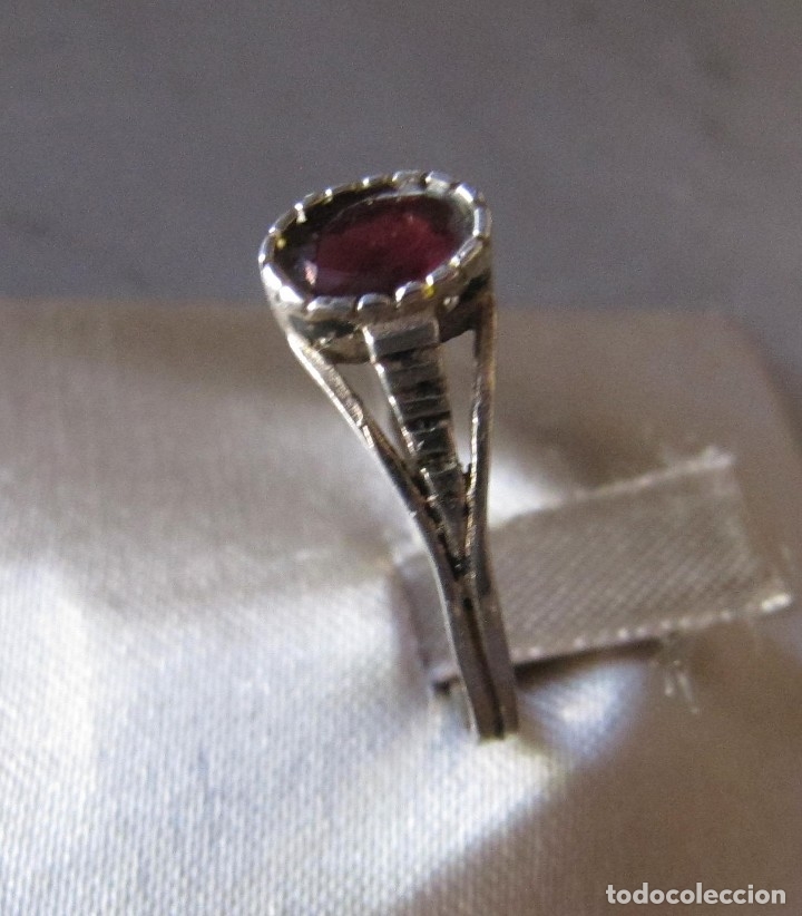 Joyeria: antiguo anillo de plata y peque&ntilde;o granate - Foto 3