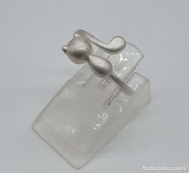 Joyeria: Original sortija en plata de ley mate contrastada con forma de gato . - Foto 2