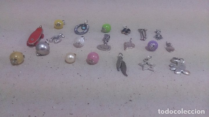 Joyeria: 20 colgantes variados. 168 - Foto 3
