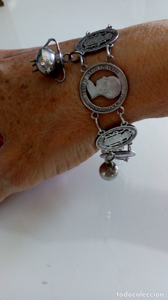Joyeria: PULSERA DE PLATA DE MONEDAS TROQUELADAS Y DIJES - Foto 19