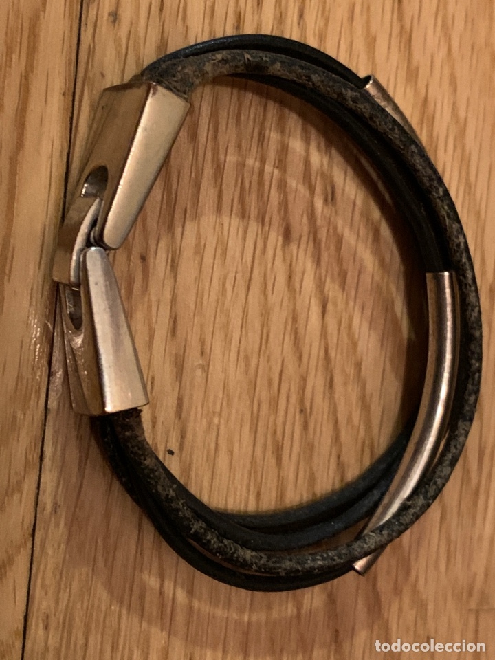 Joyeria: Pulsera en piel y metal plateado - Foto 3